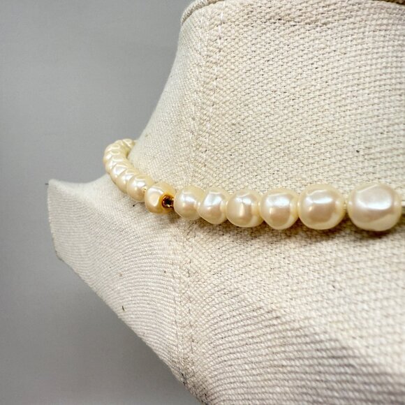 Vintage Imitation Pearl Necklace Classic Retro Old Money Coquette - Picture 5 of 7